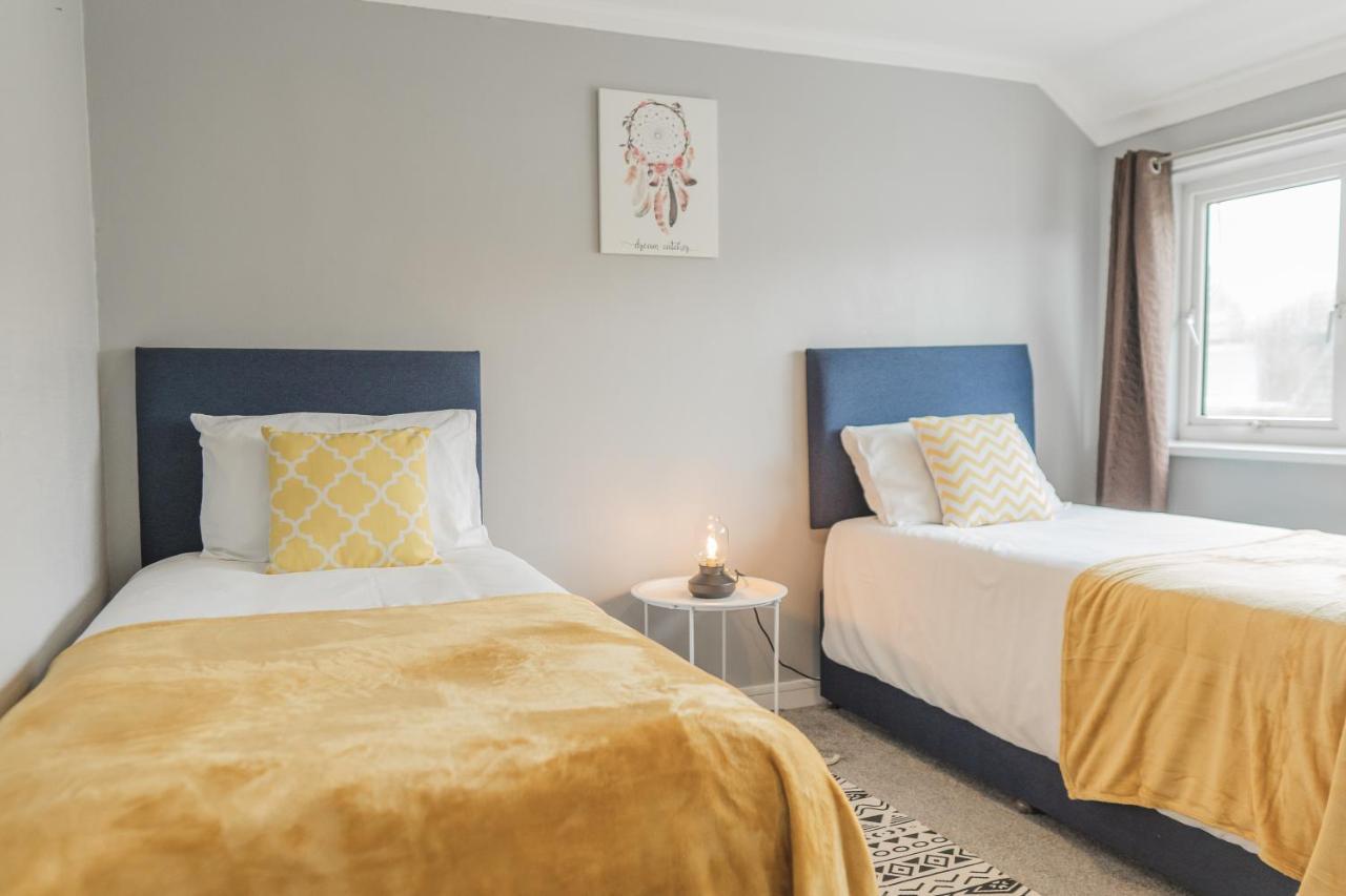 Idyllic 3-Bed House. 5-Min From Channel Tunnel Villa Folkestone Bagian luar foto